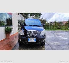 Auto - Lancia ypsilon 1.2 69 cv new oro