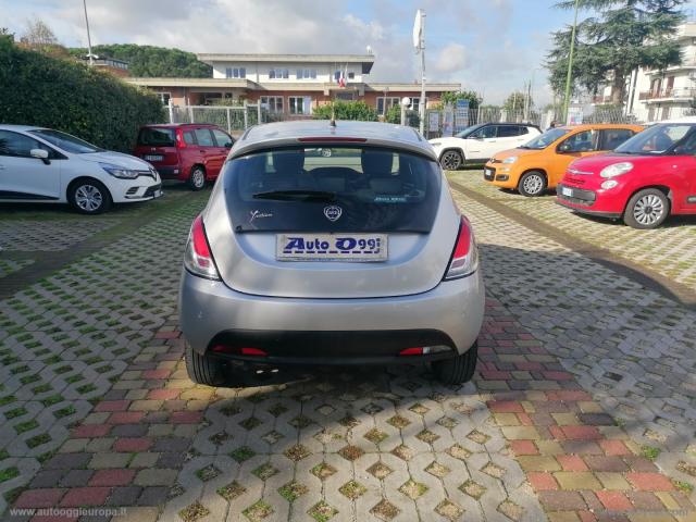 Auto - Lancia ypsilon 1.2 69 cv 5p. gpl ecochic gold