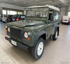 Auto - Land rover 90 d hard-top