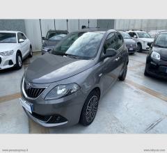 Auto - Lancia ypsilon 1.0 firefly 5p.s&s hybryd gold