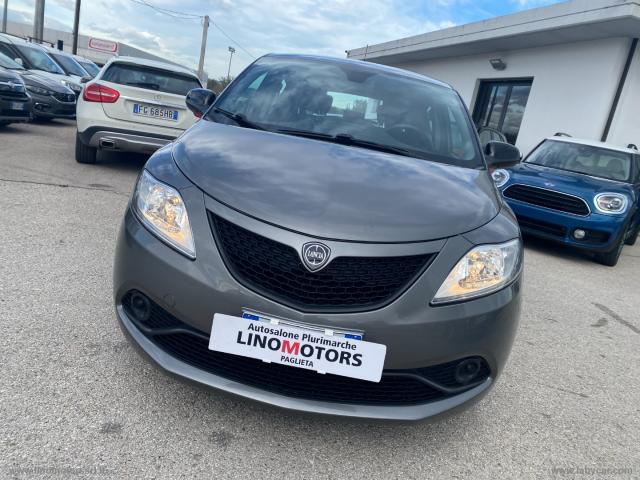 Auto - Lancia ypsilon 1.3 mjt 95 cv 5p. s&s gold