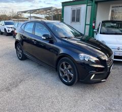 Auto - Volvo v40 cross country d2 1.6 kinetic