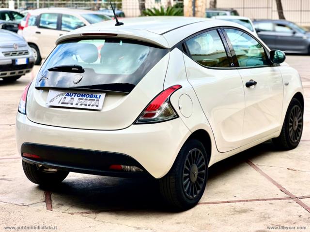 Auto - Lancia ypsilon 1.2 69 cv 5p. s&s elefantino blu