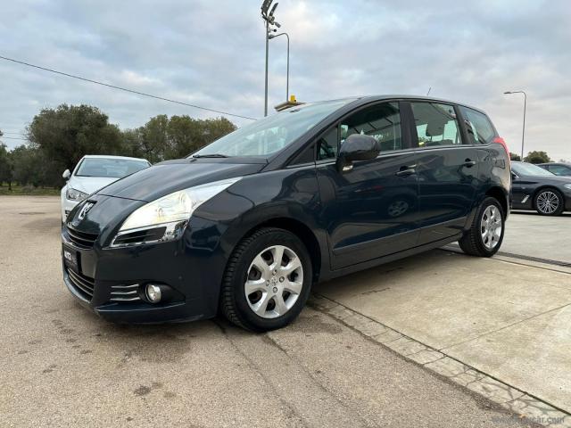 Auto - Peugeot 5008 1.6 hdi 110 cv tecno