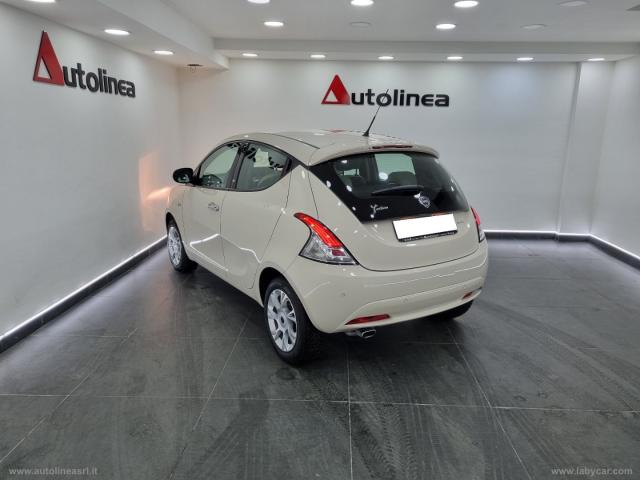 Auto - Lancia ypsilon 1.3 mjt 95 cv 5p. s&s gold