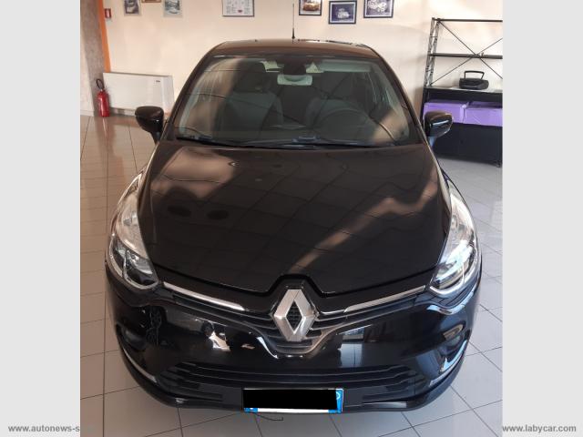 Auto - Renault clio 1.5 dci 8v 75 cv 5p. costume nat.