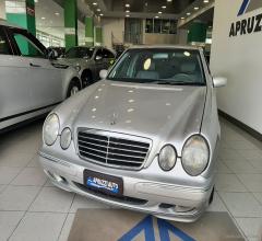 Auto - Mercedes-benz e 270 cdi avantgarde