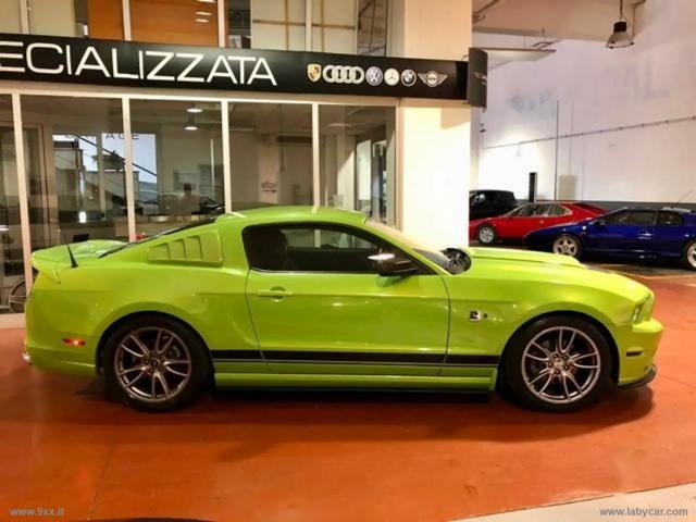 Auto - Ford mustang 3.7