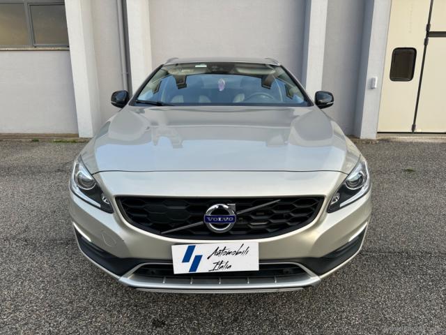 Auto - Volvo v60 cross country d4 awd geartronic pro