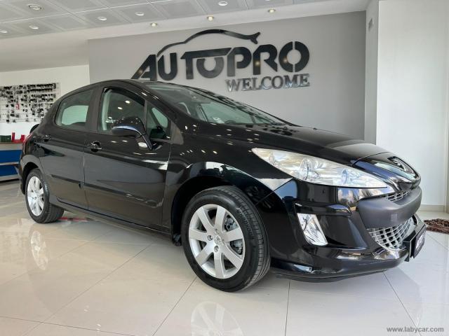 Auto - Peugeot 308 1.6 hdi 90 cv 5p. tecno