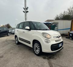 Auto - Fiat 500l living 1.6 mjt 105 cv pop star