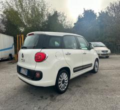 Auto - Fiat 500l living 1.6 mjt 105 cv pop star