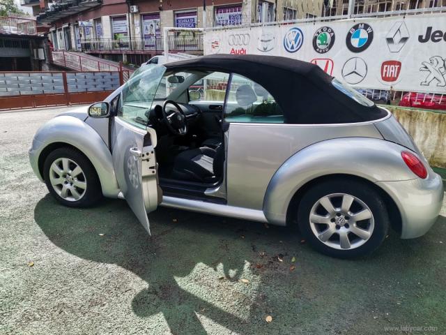 Auto - Volkswagen new beetle 1.6 cabrio