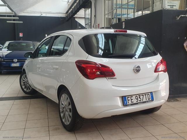 Auto - Opel corsa 1.2 5p.