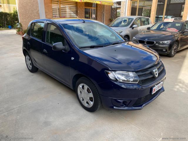 Auto - Dacia sandero 1.5 dci 8v 75 cv laurÃ©ate