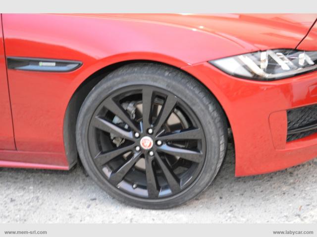 Auto - Jaguar xe 2.0 d turbo 180 cv aut. r-sport