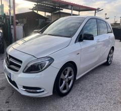 Auto - Mercedes-benz b 200 cdi premium