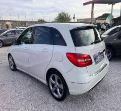 Auto - Mercedes-benz b 200 cdi premium