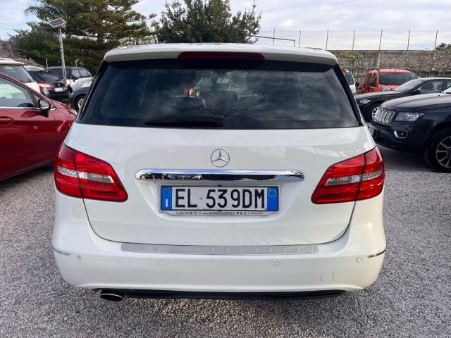 Auto - Mercedes-benz b 200 cdi premium