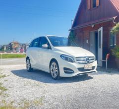 Auto - Mercedes-benz b 200 d automatic premium