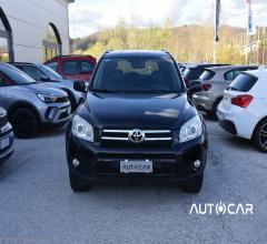 Auto - Toyota rav4 2.2 d-4d 177 cv luxury