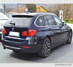 Auto - Bmw 320d touring luxury