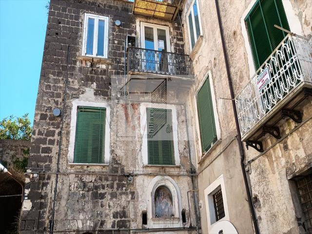 Appartamenti in Vendita - Casa indipendente in vendita a sant'agata de' goti centro storico