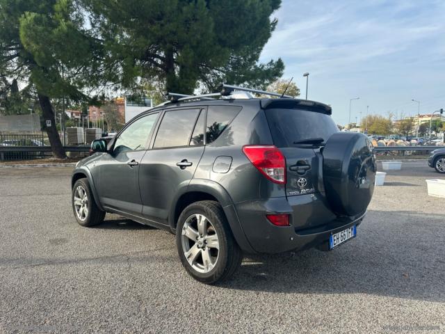 Auto - Toyota rav4 2.2 d-4d 177 cv luxury