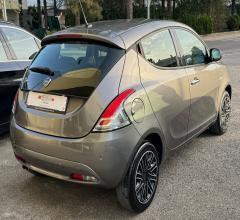 Auto - Lancia ypsilon 1.2 69 cv 5p. s&s gold