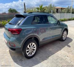 Auto - Volkswagen t-roc 1.0 tsi life