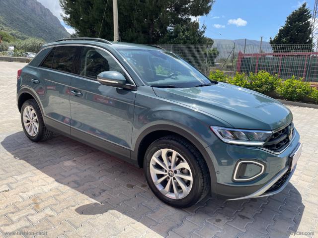 Auto - Volkswagen t-roc 1.0 tsi life