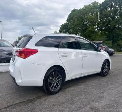 Auto - Toyota auris ts 1.4 d-4d