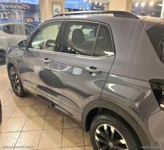 Auto - Volkswagen t-cross 1.0 tsi sport + rline exterior pack