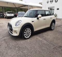 Auto - Mini mini cooper d 5 porte