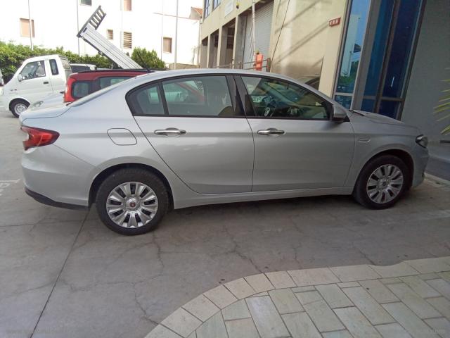 Auto - Fiat tipo 1.4 4p. easy