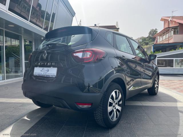 Auto - Renault captur 1.5 dci 8v 90 cv s&s zen