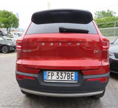 Auto - Volvo xc40 d4 awd geartronic momentum