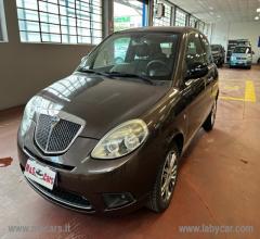 Auto - Lancia ypsilon 1.3 mjt 75 cv unyca