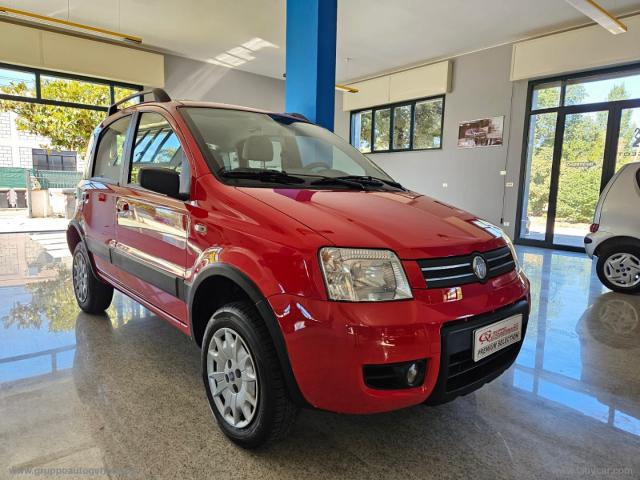 Auto - Fiat panda 1.2 4x4 climbing