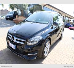 Auto - Mercedes-benz b 180 d automatic sport