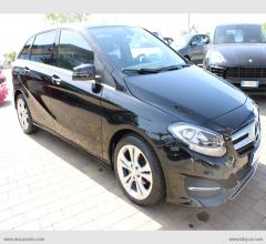 Auto - Mercedes-benz b 180 d automatic sport