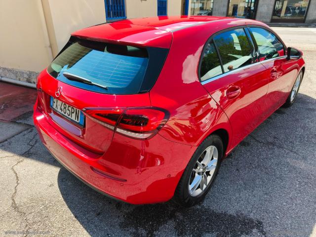 Auto - Mercedes-benz a 180 d automatic business extra