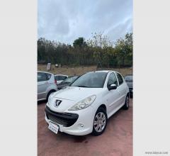 Auto - Peugeot 206 plus 1.4 hdi 70 cv 5p. energie