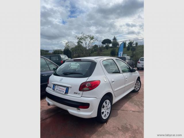 Auto - Peugeot 206 plus 1.4 hdi 70 cv 5p. energie