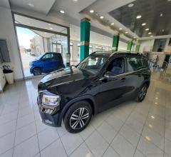 Auto - Mercedes-benz glb 200 d automatic sport