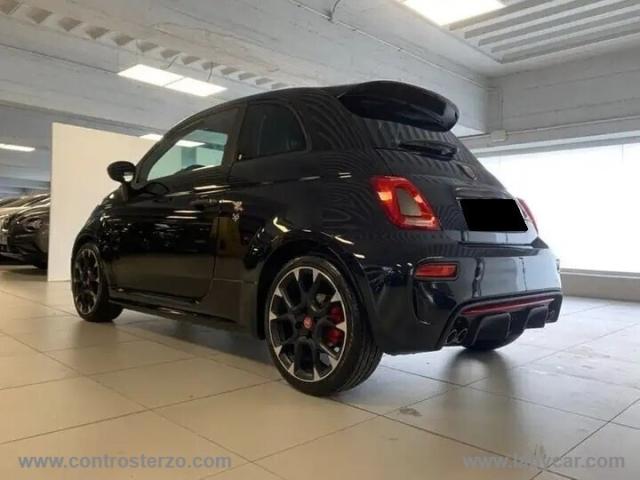 Auto - Abarth 595 1.4 turbo t-jet 180 cv competizione