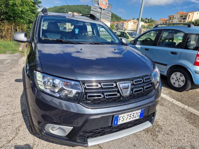 Auto - Dacia sandero 1.5 dci 8v 90 cv s&s ss wow