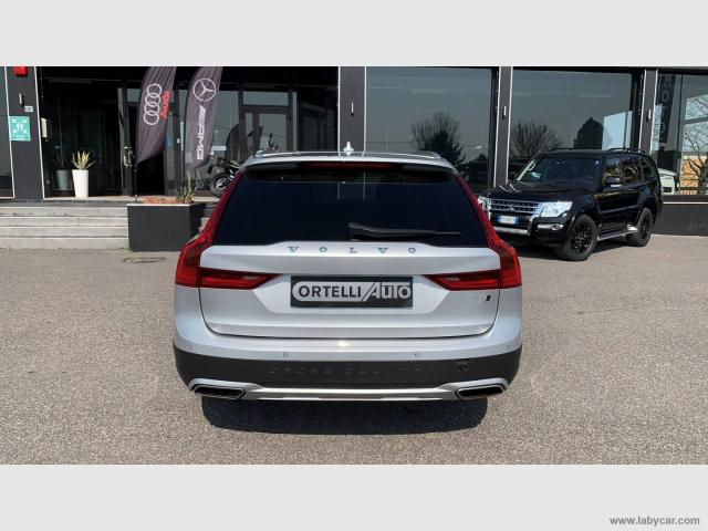 Auto - Volvo v90 cross country d4 awd geartronic pro