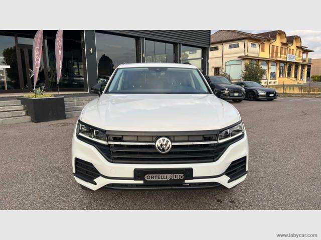 Auto - Volkswagen touareg 3.0 tdi black style