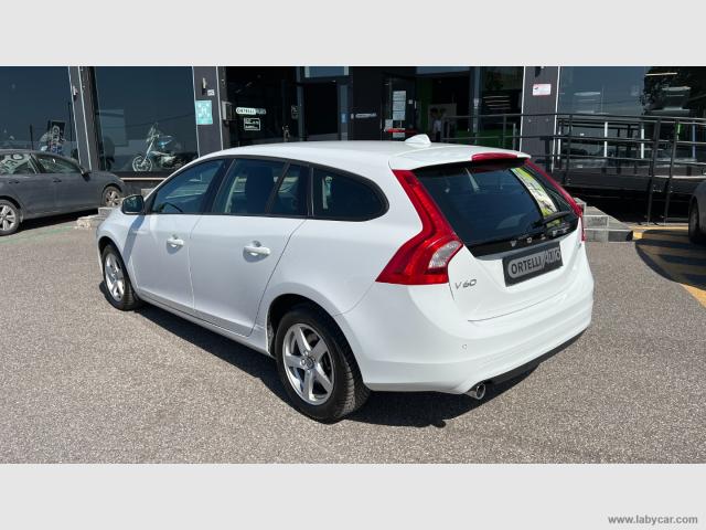 Auto - Volvo v60 d3 geartronic business